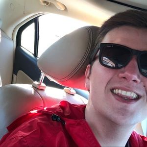 Meet your Posher, Leo